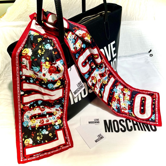 🆕 Moschino Love Black Large Tote plus Bonus Twilly